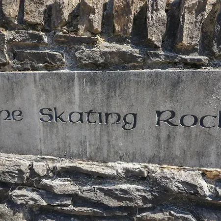 The Skating Rock Ferienhaus Bonane