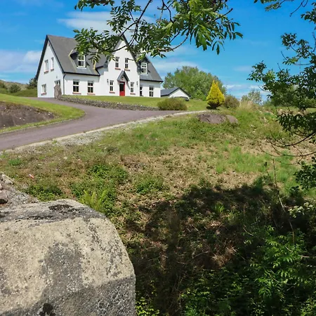 The Skating Rock Ferienhaus Bonane